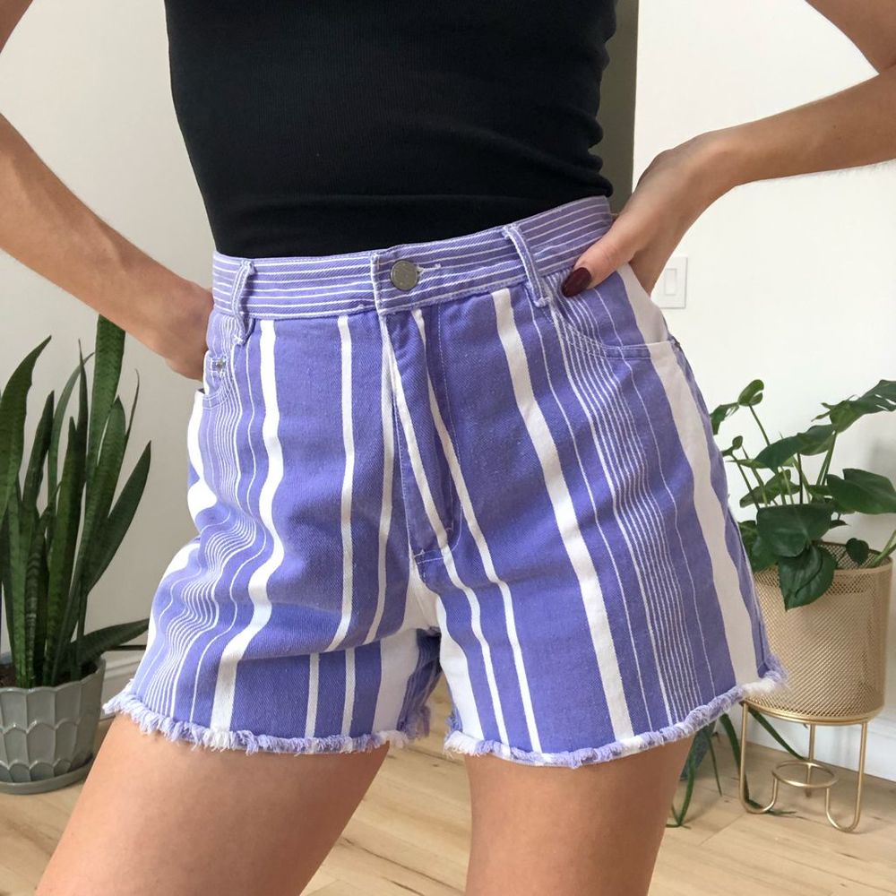 Vintage Gitano 80s 90s purple white striped denim shorts